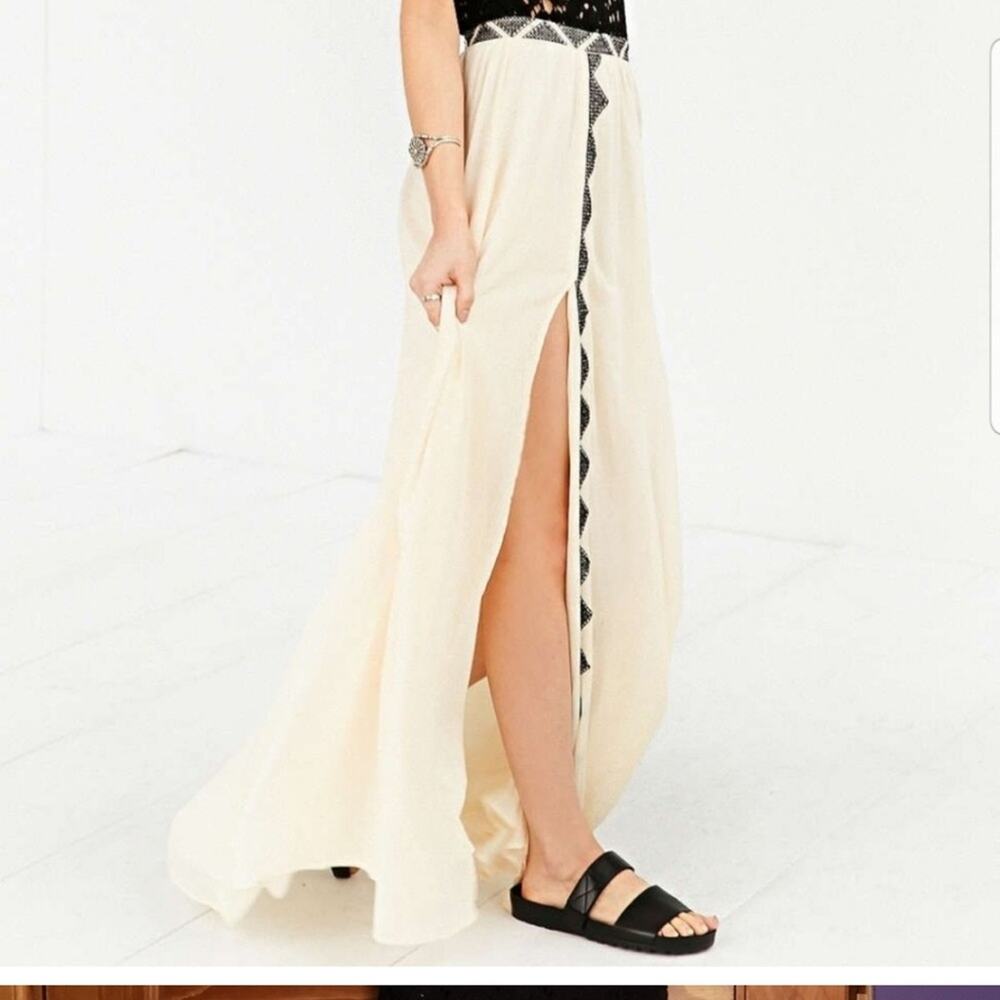 Amuse Society Sia Crochet Maxi Dress - Picture 4 of 11